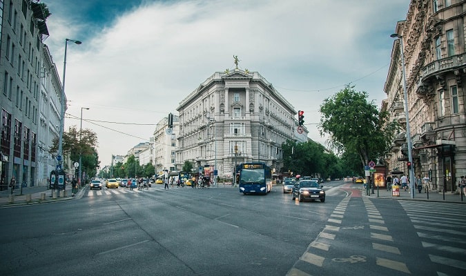 Rua em Budapeste