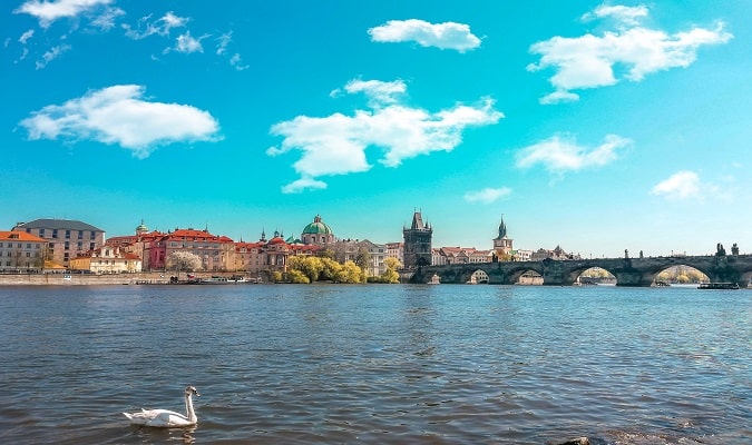 Praga, maior cidade da República Tcheca