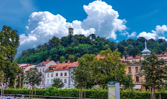 Ljubljana é a capital e maior cidade da Eslovênia