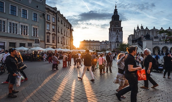 O idioma oficial da Polônia e o mais falado em todo o país é o polonês.
