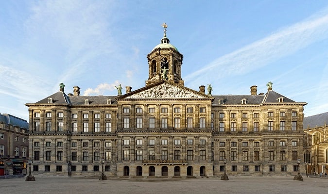 Foto do Palácio Real em Amsterdam
