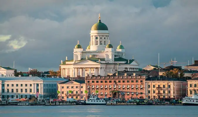 Helsinque é a maior cidade da Finlândia