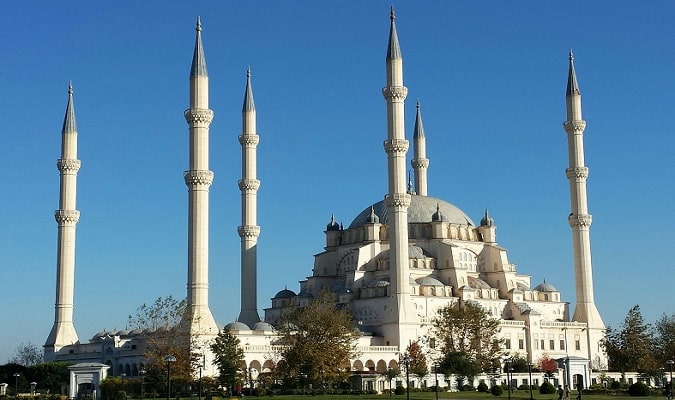 Adana é a quinta maior cidade da Turquia