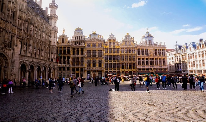 Com uma população estimada de 11,46 milhões de habitantes, a Bélgica é o 13º país mais populoso da Europa.