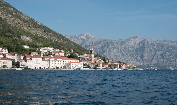 O idioma oficial de Montenegro é o montenegrino.