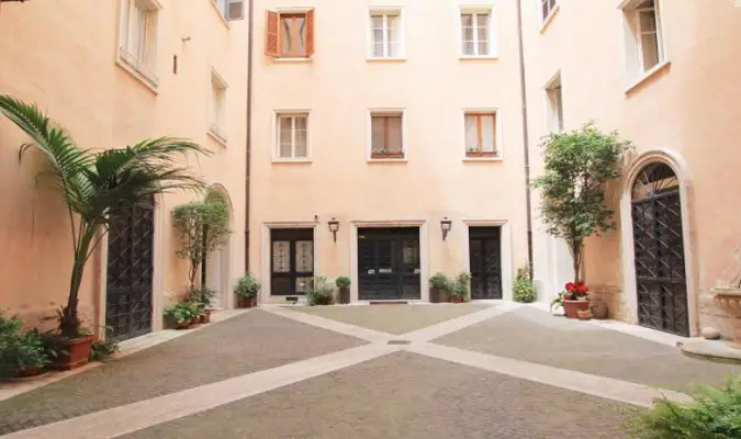 Dicas de Sites para Alugar Apartamentos em Roma - ©StudentsVille